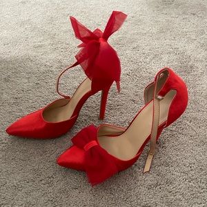 Bow Heels